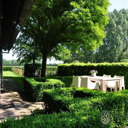 In With Hot Tub & Garden, Cleaning Included Holiday home Leende