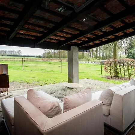 Дом отдыха In With Hot Tub & Garden, Cleaning Included Ленде